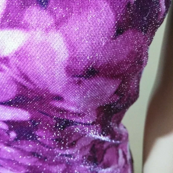 Karen Kane glitter pink tee - Picture 2 of 5